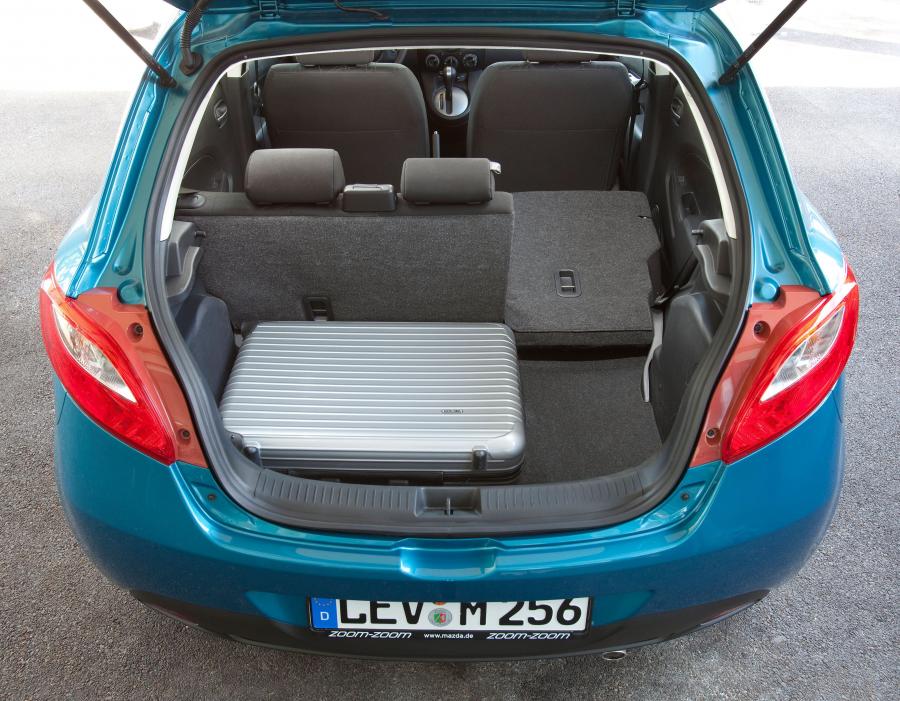 Mazda2 2010 года  (фото 30 из 183)